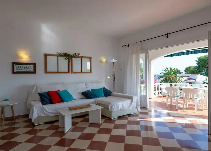 Alondra B6 By Bookmenorcavillas וילה