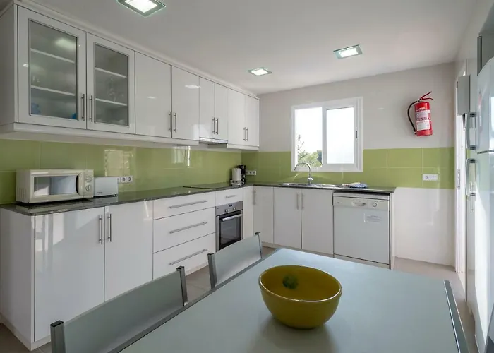 Alondra B6 By Bookmenorcavillas *