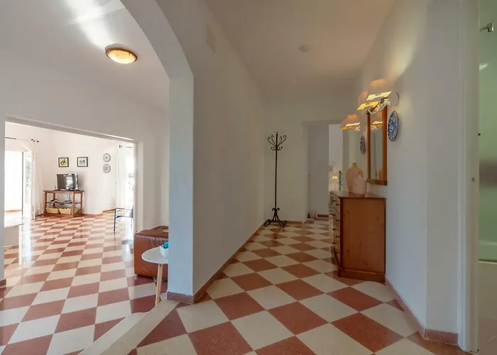 Vila Alondra B6 By Bookmenorcavillas *